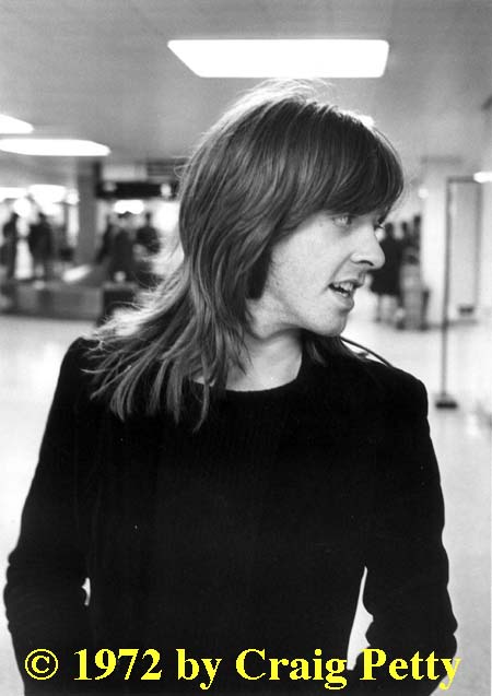 Joey Molland in St. Louis airport, April 8, 1972